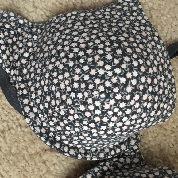 Xhilaration Other - NWOT Gray/Floral Bra 34B